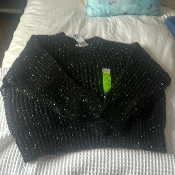  Primark brand new sweater and a size medium multicoloured - Picture 1 of 4